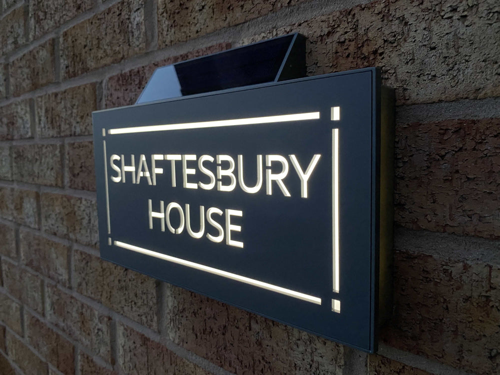 Do Solar House Signs Work in a UK Winter? An Honest UK Guide